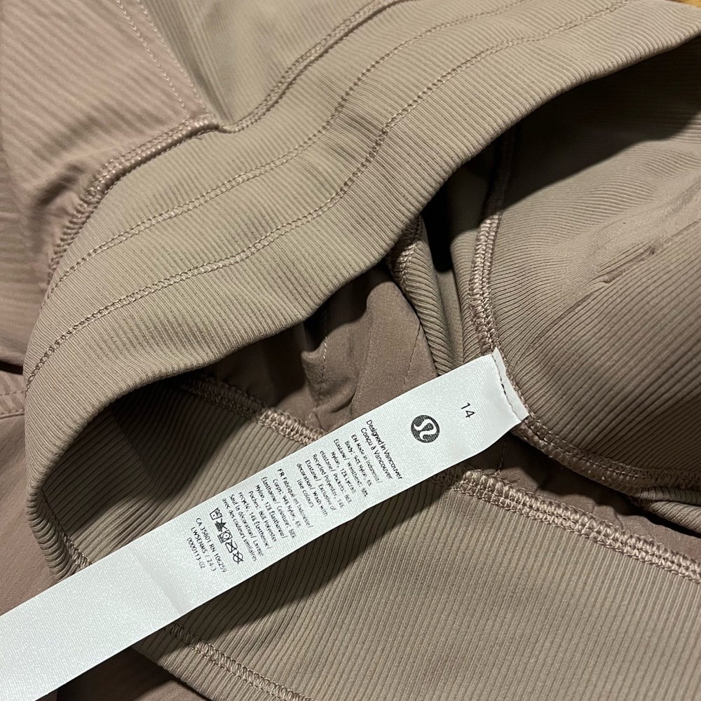 Lululemon Dance Studio Mid Rise Jogger Full Length Size 14 - Picture 5 of 5
